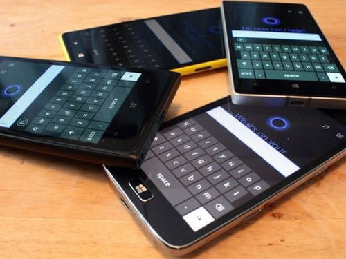 wp81-handys-tisch