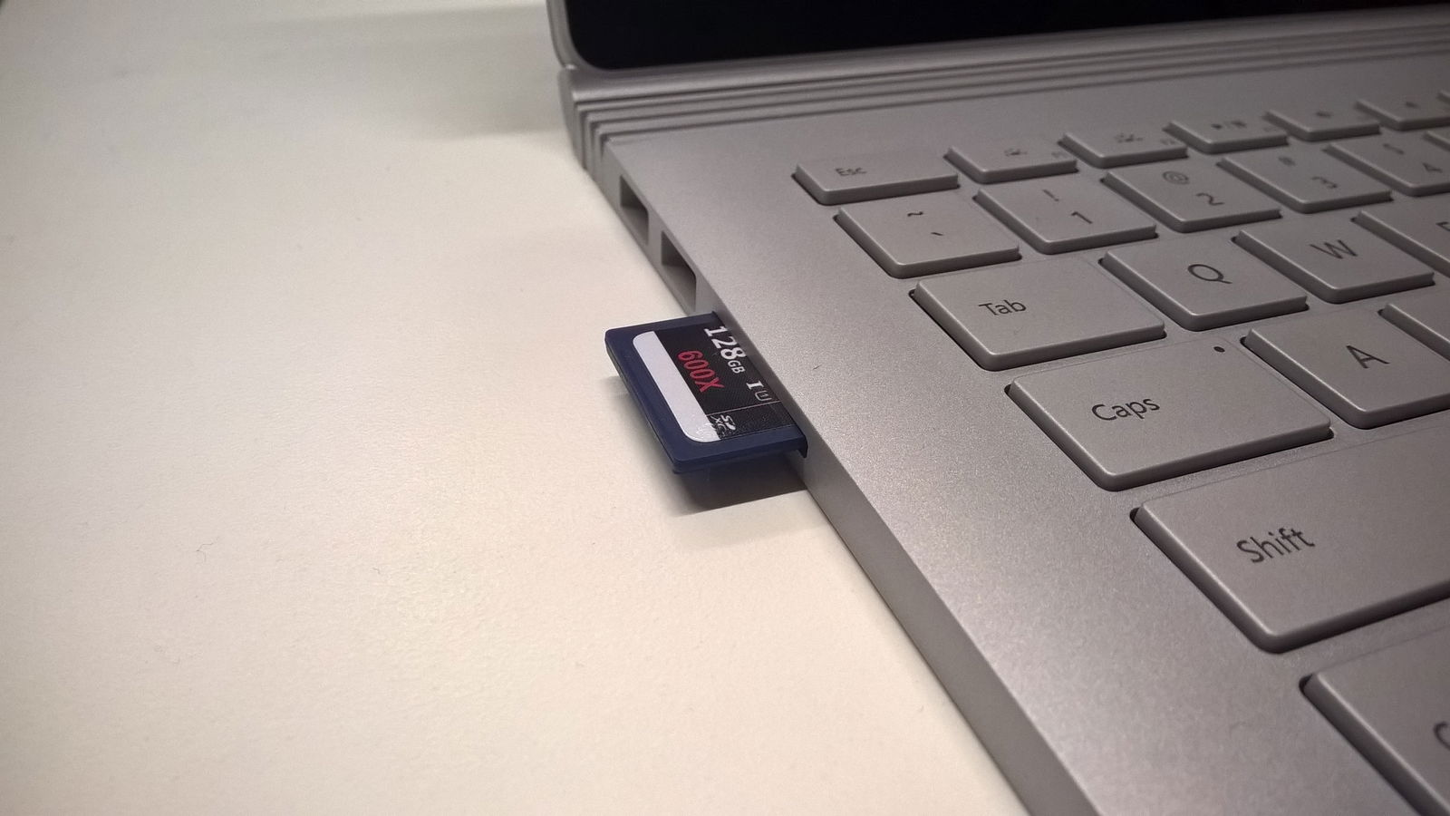 Mini-Micro SD-Adapter für Microsoft Surface Book 2