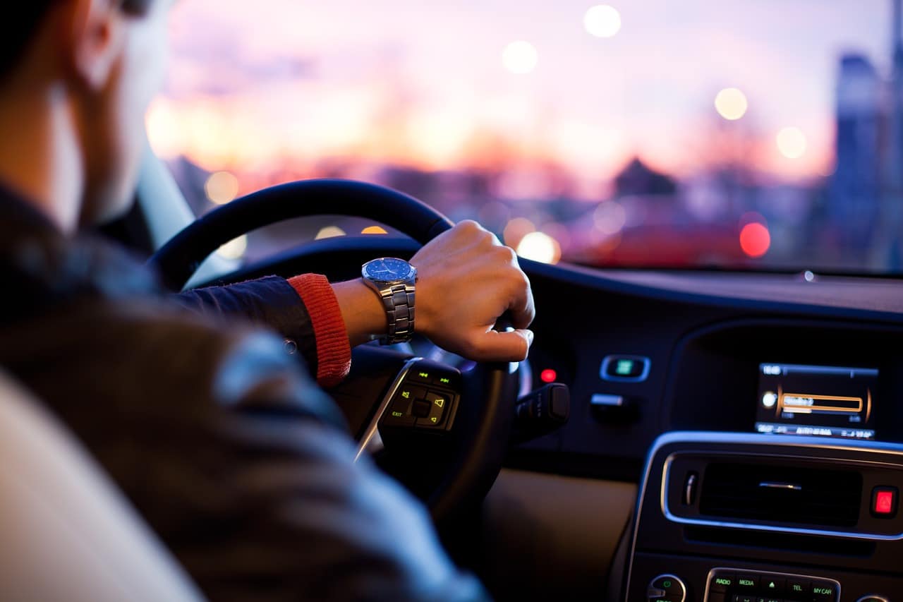 Wenn das Smartphone im Auto nicht lädt