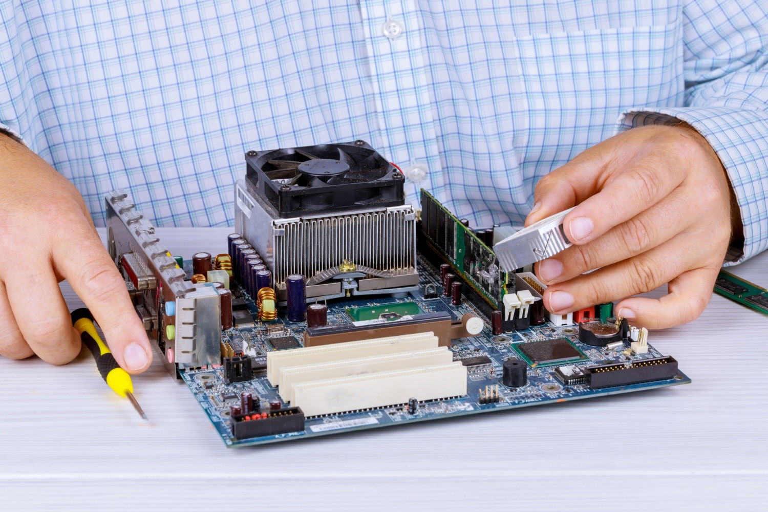 Refurbished IT: Lohnen sich generalüberholte Geräte?