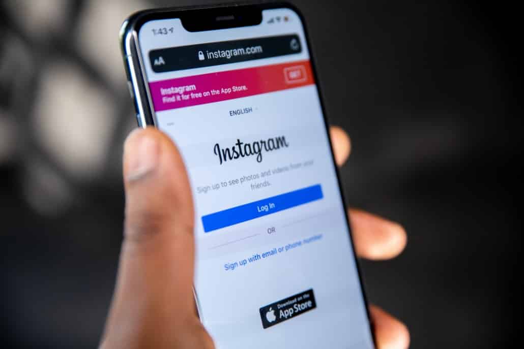 Instagram Handy