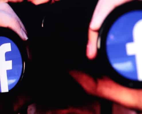 Facebook muss Sperrungen begründen und ankündigen