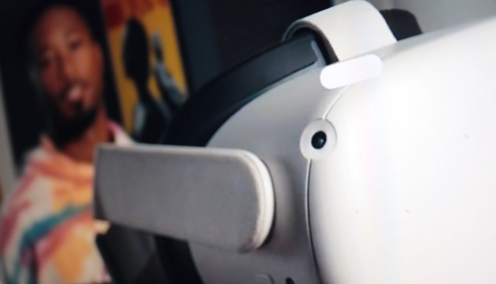 Headset für Metaversum soll sogar Augen und Mimik tracken