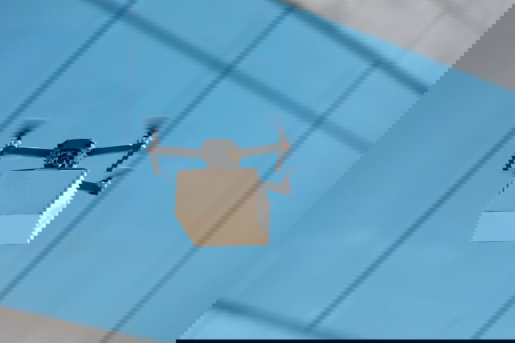 Drohnen transportieren Dinge