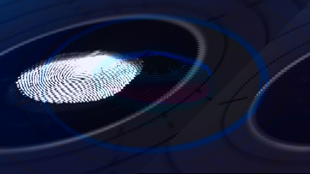 Seit August 2021 ist in jedem neu ausgestellten Personalausweis ein Fingerabdruck gespeochert