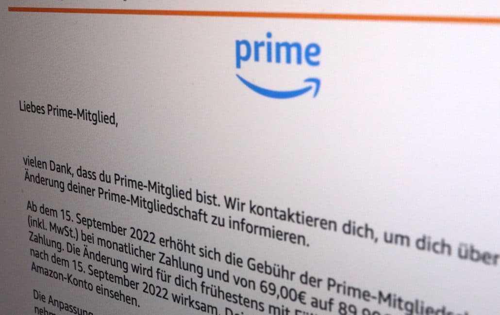 Lapidare E-Mail von Amazon