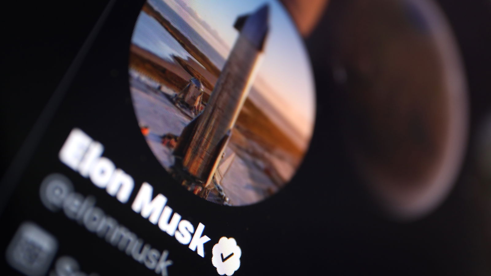 Elon Musk übernimmt Twitter: Was bedeutet das?