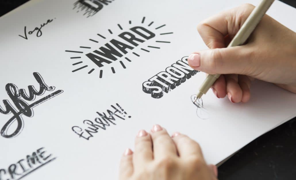 Schwarz auf Weiß oder Weiß auf Schwarz?