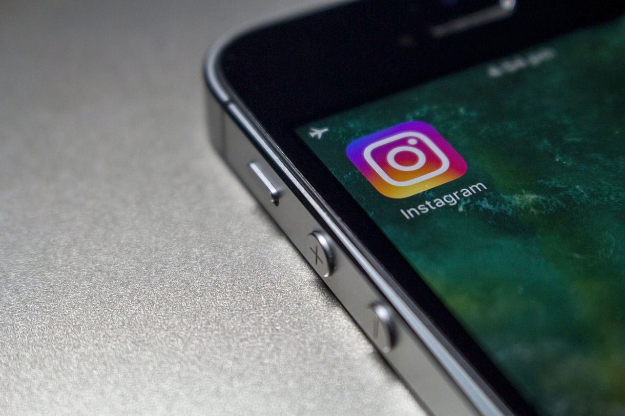 Social Media Posts mit passenden Hashtags per KI