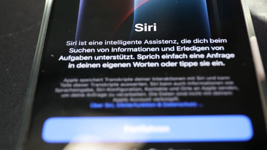 Siri muss unbedingt schlauer werden: Vor allem Chatbots wie ChatGPT und Gemini sind echte Gesprächspartner