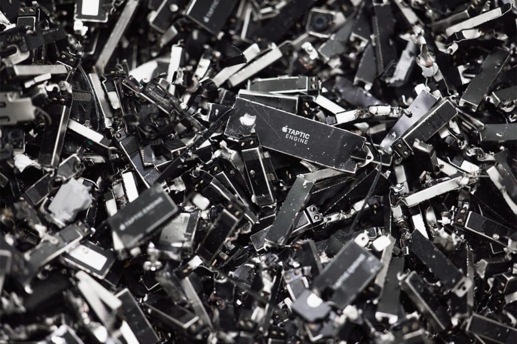 Anfang dieses Jahres hat Apple auf dem Weg zu seinen Zielen für 2025, 100 Prozent recycelte Seltenerdelemente in allen Magneten – wie denen in der Taptic Engine – und 100 Prozent recyceltes Kobalt in allen von Apple entwickelten Batterien zu verwenden, die 99 Prozent-Marke überschritten.
Millionen