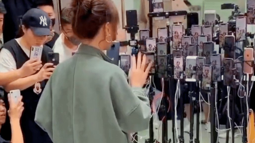 In Asien wird über Live-Shopping im Netz bereits über 400 Mrd. Dollar umgesetzt